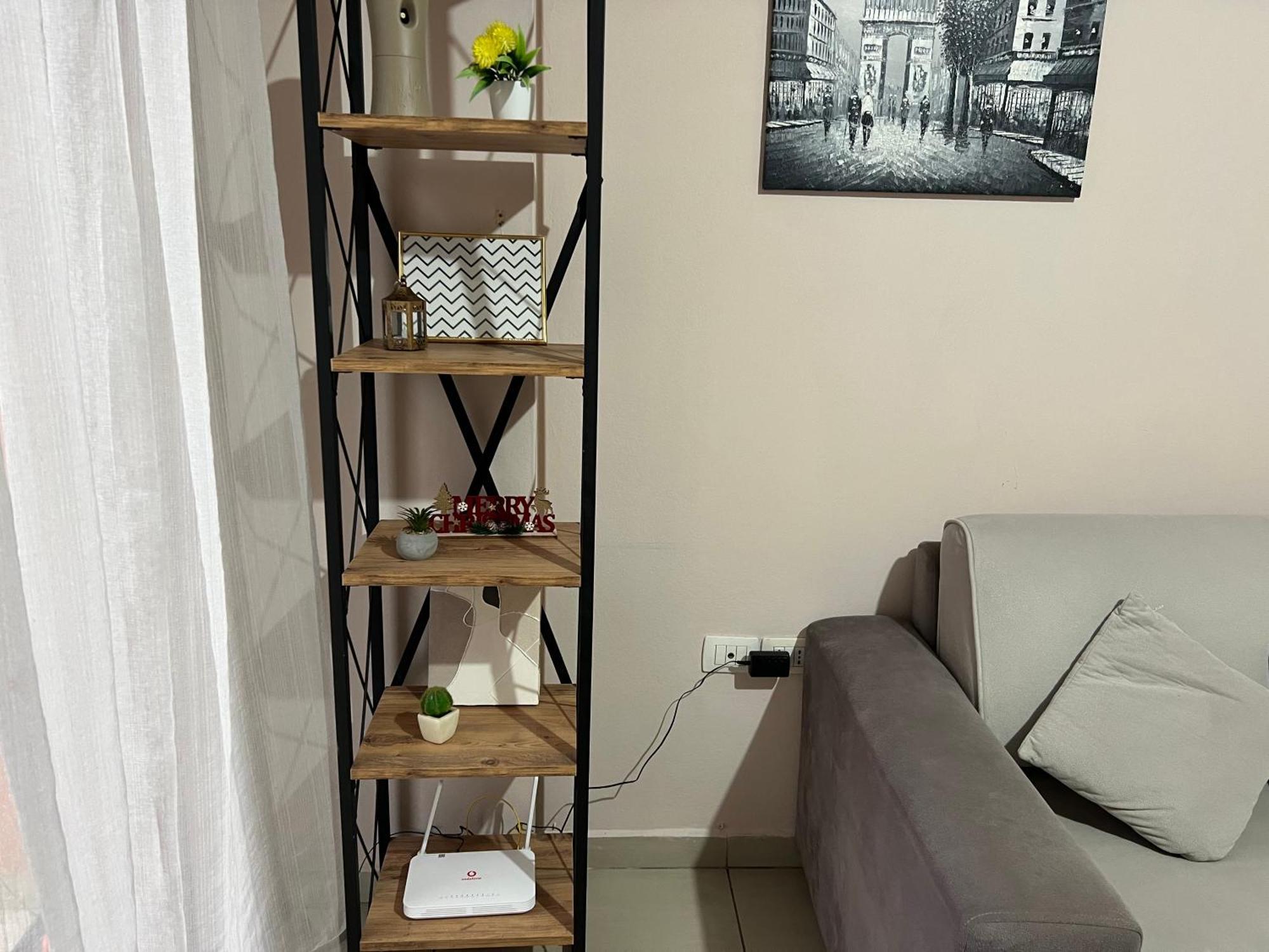 315 Apartment *