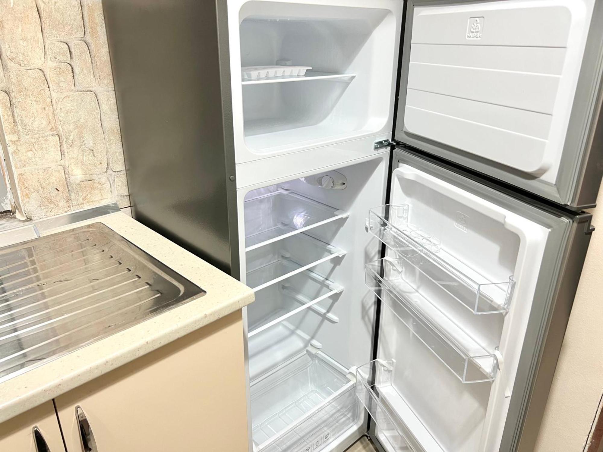 315 Apartment *